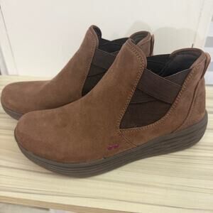 Ryka Noelle Womens Size 7 Brown Booties Slip On Water Repellant Walking Comfort